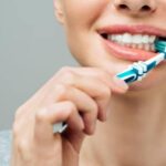 should i brush my teeth after using whitening strips