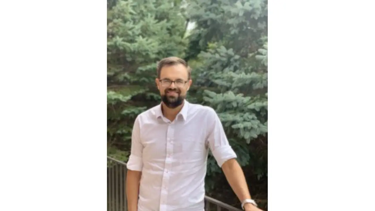 Dr. Andrey Doroshenko