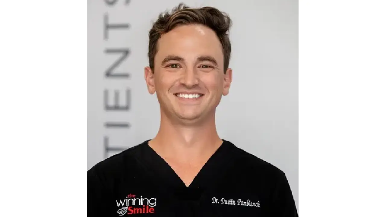 Dr. Dustin Pambianchi