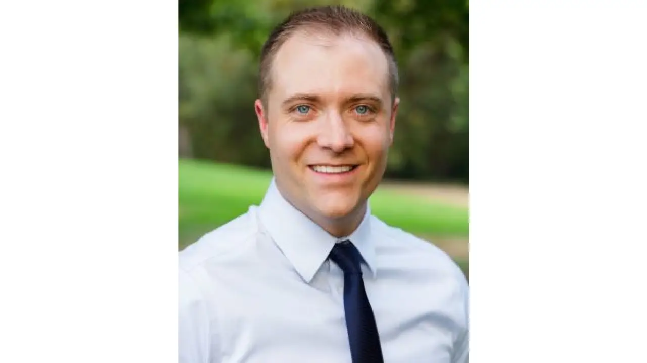 Dr. Andrew Bjork