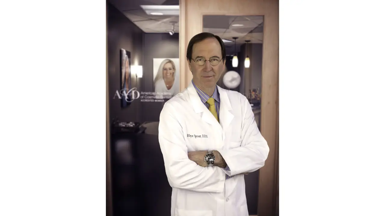 Dr. Rhys Spoor