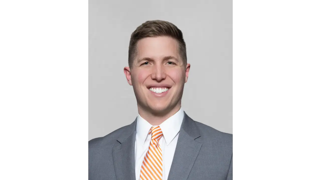 Dr. Steven Simpson