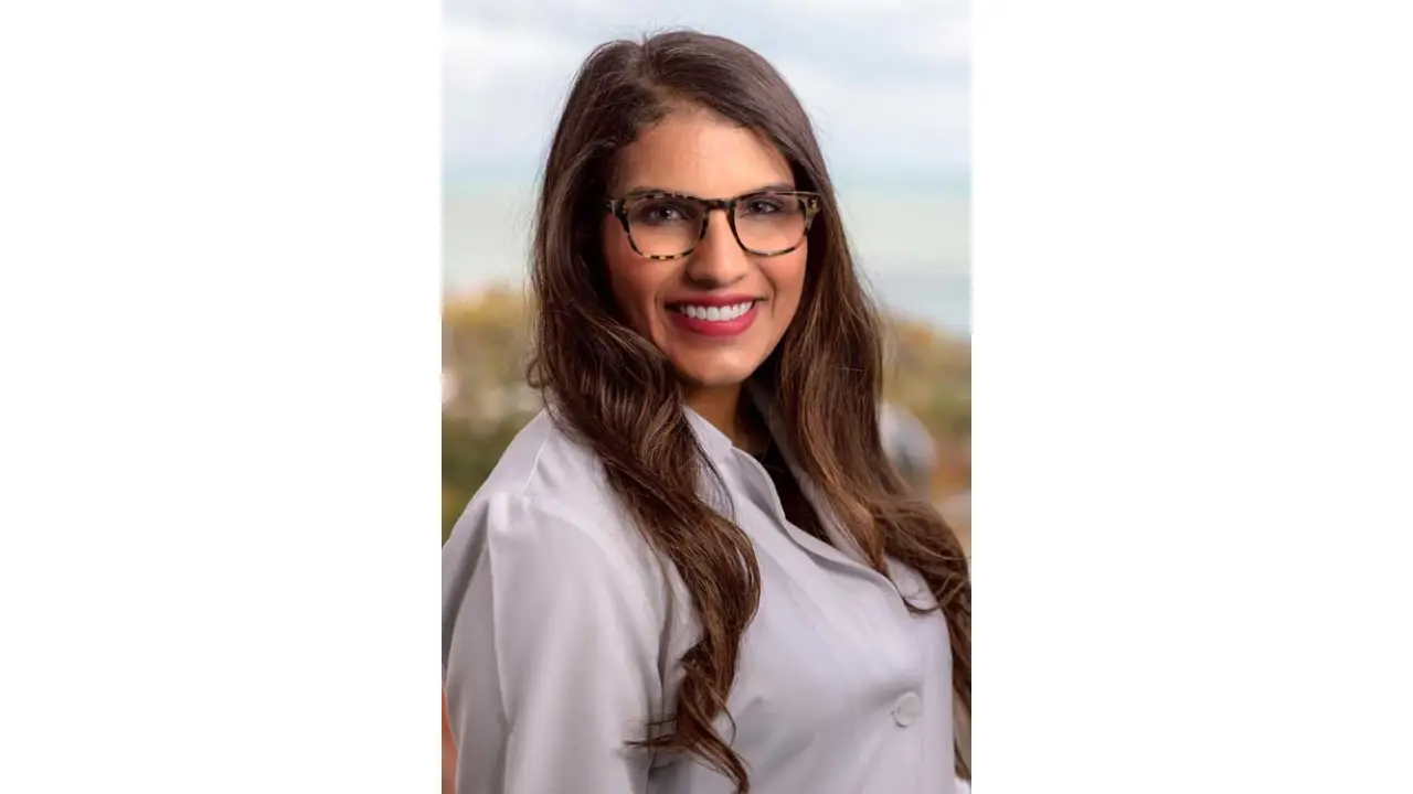Dr. Elizabeth Kalliath